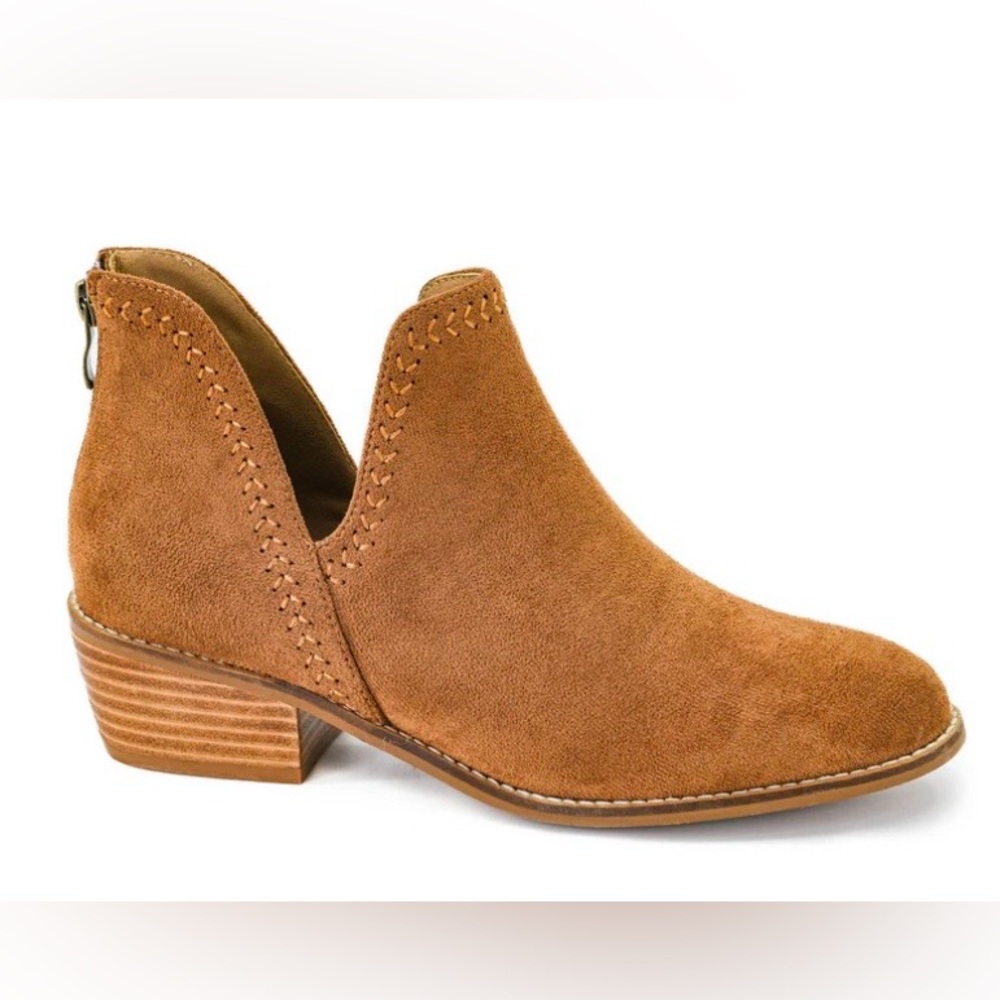 NIB Corkys Bluffin Faux Suede Leather Booties 6